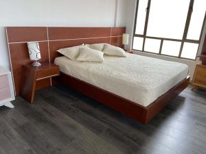 Cama con Mesas de Noche